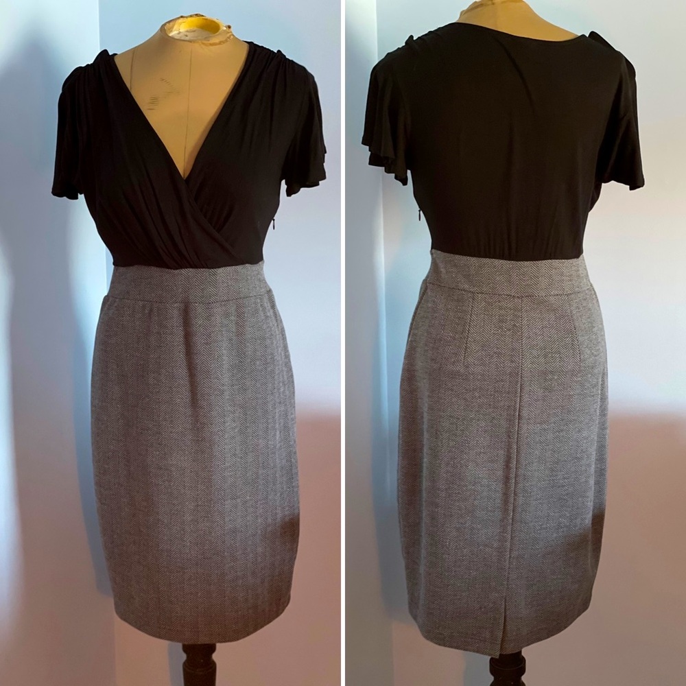 Merona V neck professional dress with flutter sleeves